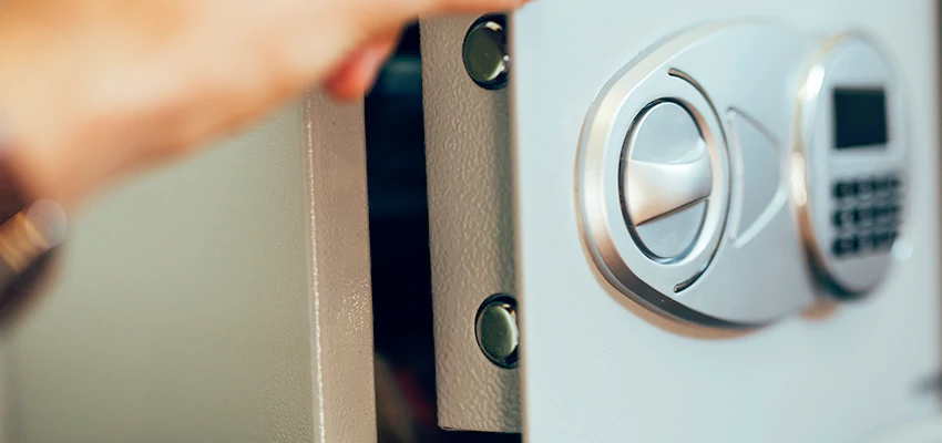 Fingerprint Safe Openers in Elk Grove, CA