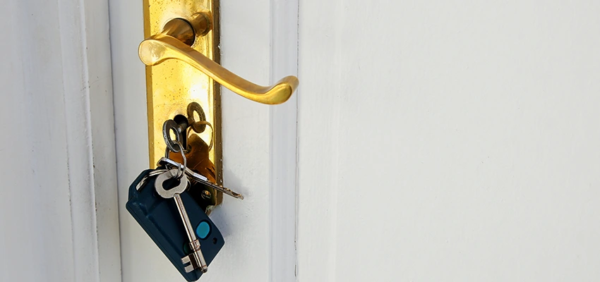 Broken Door Key Extraction in Elk Grove, CA
